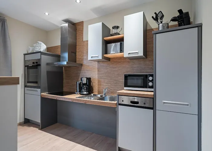 Anders & Anders & App Weite *